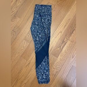 Athleta Cropped Leggings, Size M